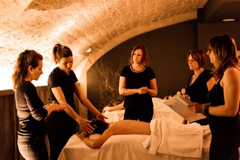 Massage intime Massage érotique Montereau Fault Yonne
